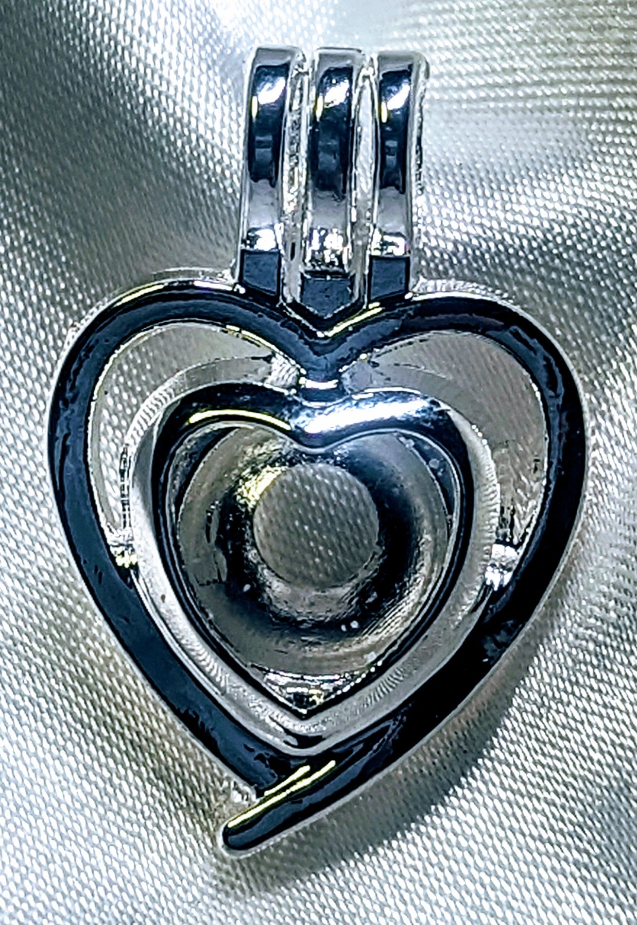 Heart_Cage_PearlEnvy