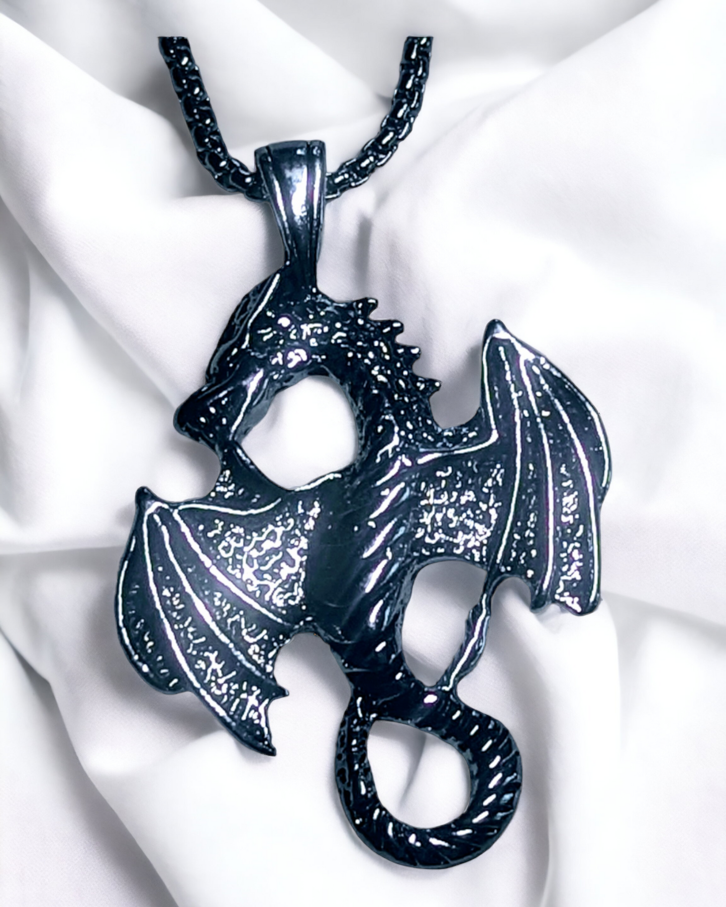 Dragon_Necklace_pearlenvy
