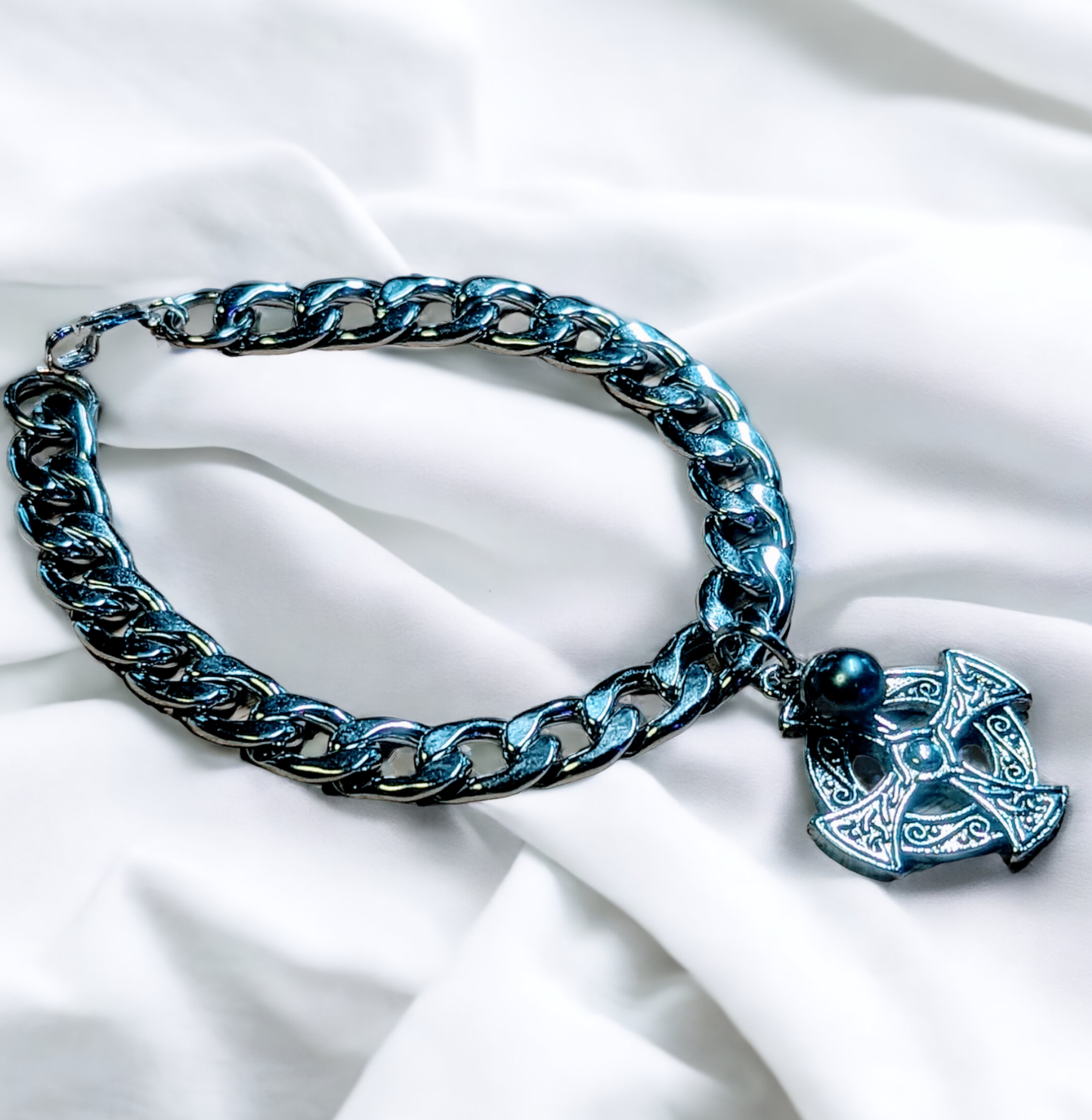 Iron_Cross_Bracelet_pearlenvy