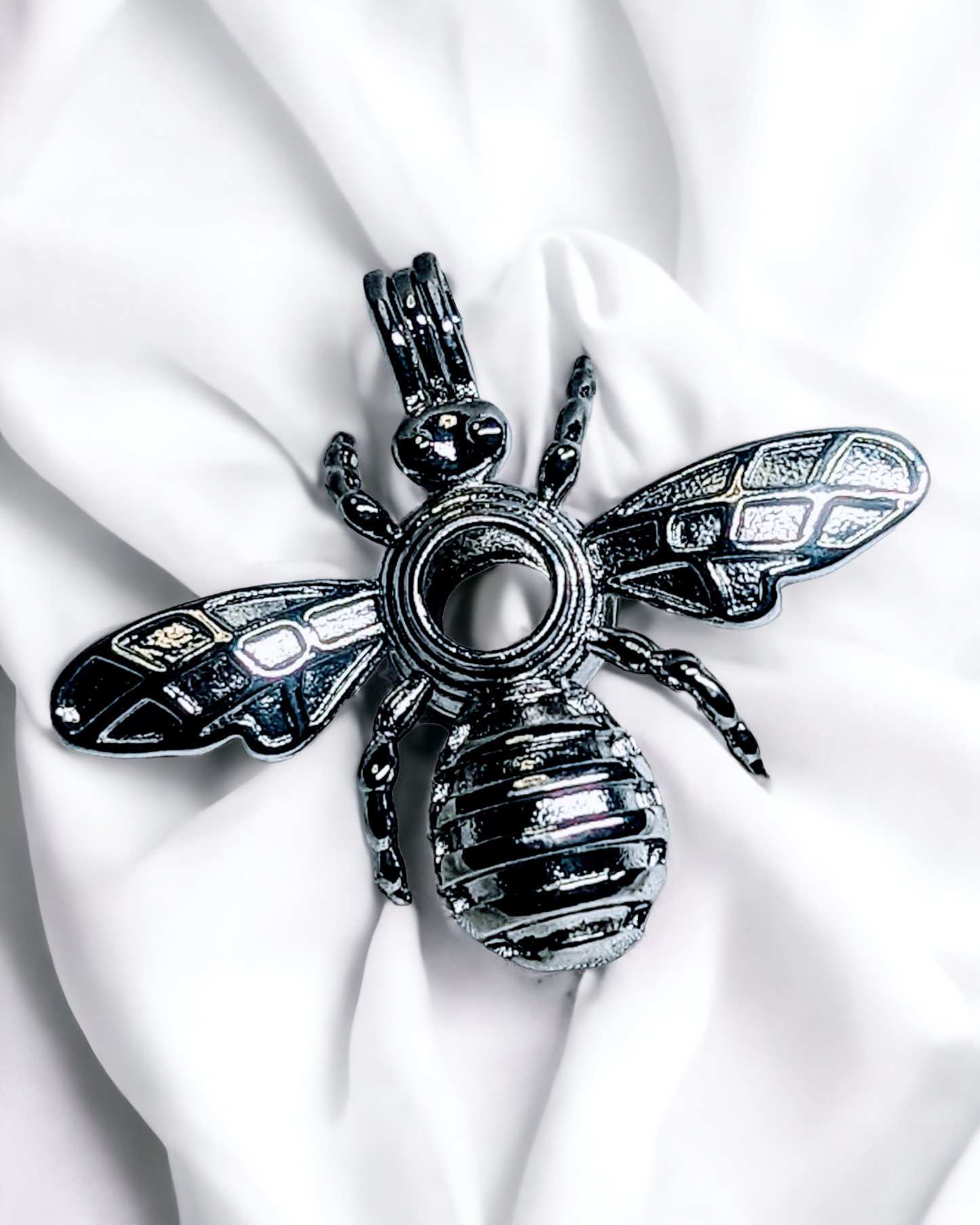 Bee_Cage_mypearlenvy