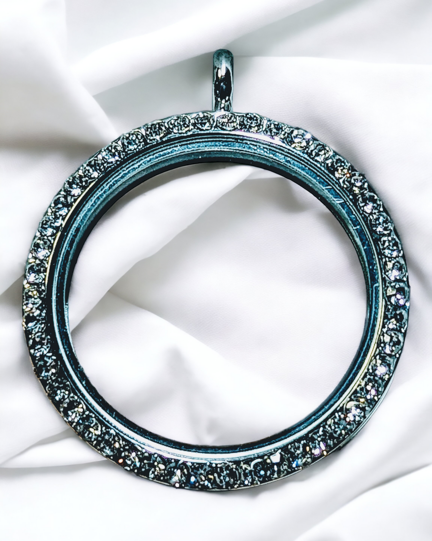 Sparkling_Floating_Envy_Locket_pearlenvy