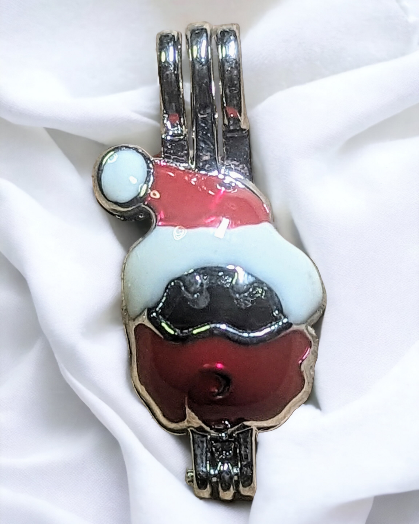 Santa_Cage_pearlenvy