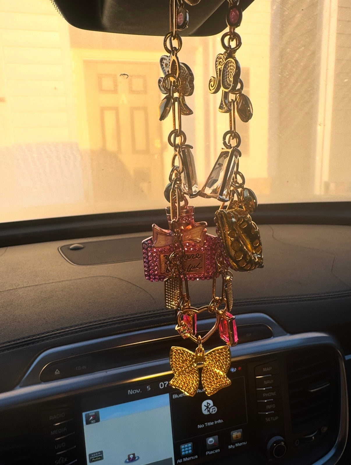 Custom_Rearview_Mirror_Charm_ – Personalized_Car_Accessory_PearlEnvy