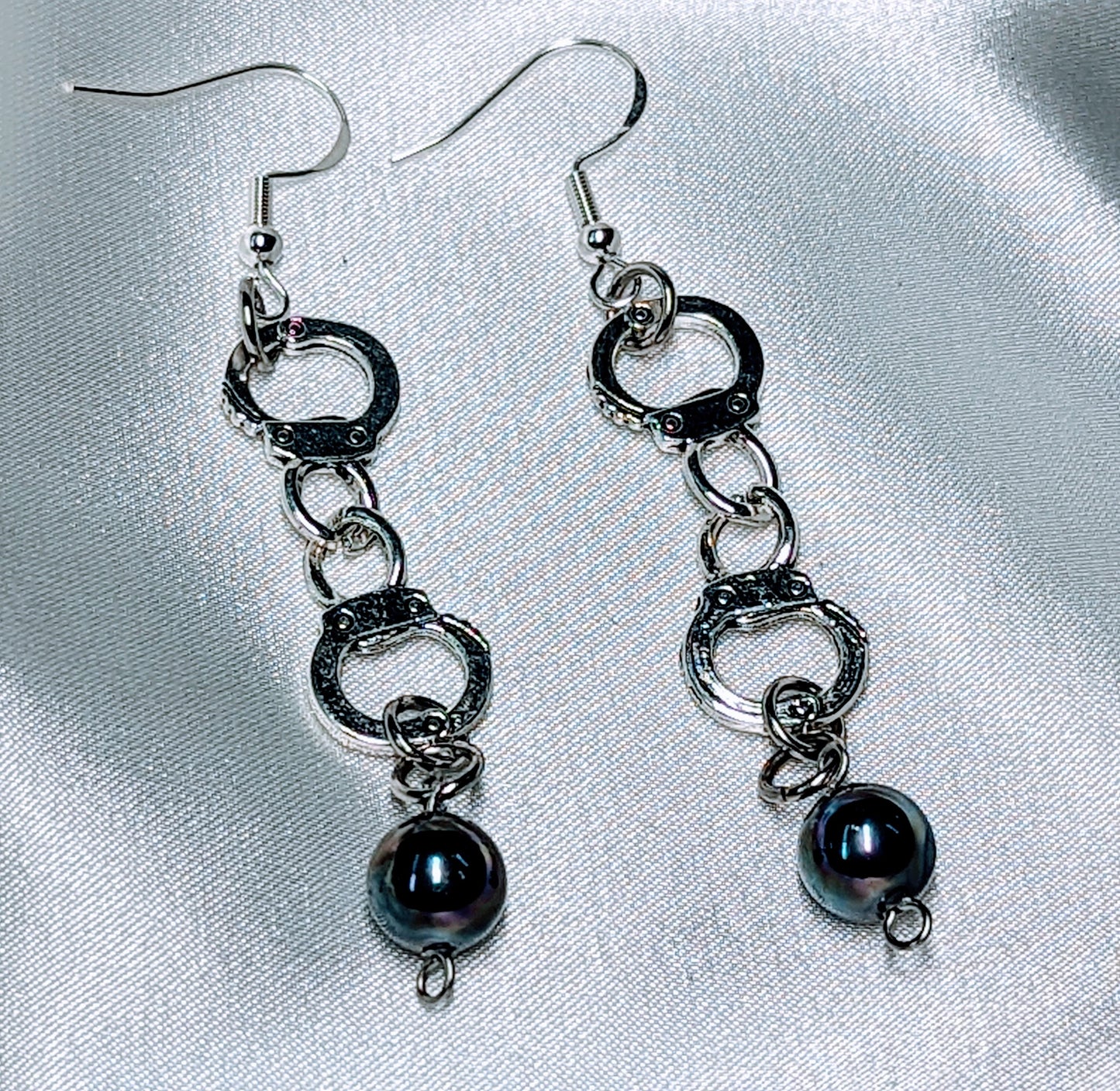 Cuffed_Envy_Earrings_(Pearls_Included)_pearlenvy